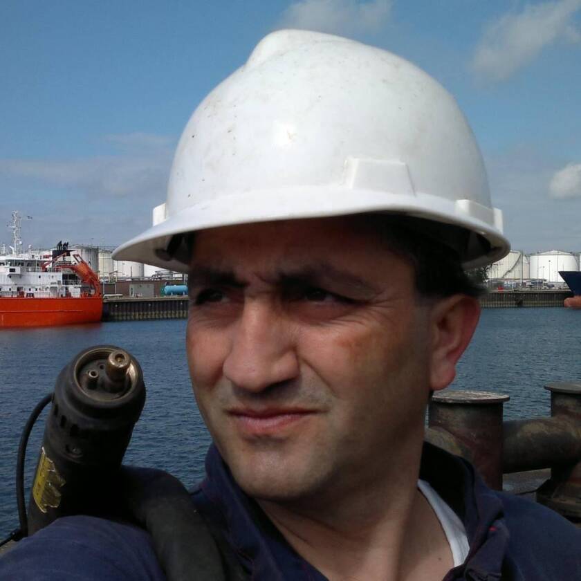 Turgut Anik